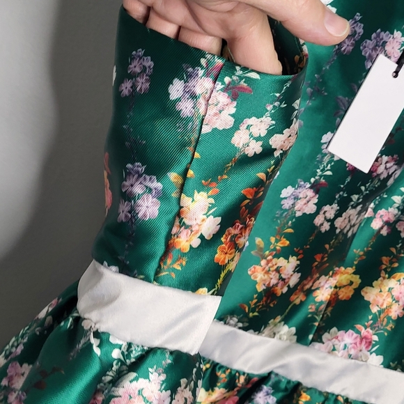 ModCloth Liz Luxe Emerald Floral Fit & Flare Dress XXL NWT Satin Garden Party - Picture 7 of 15